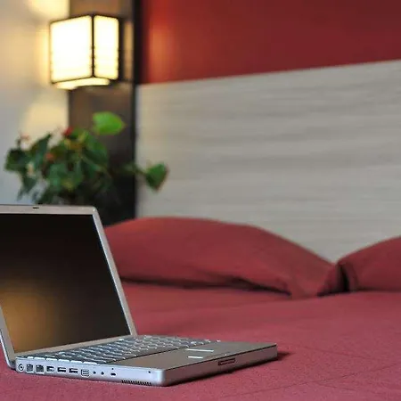 Brit Saint Quentin Nord 酒店 Fayet (Aisne)